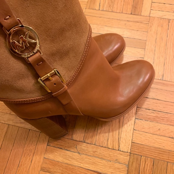 Michael Kors Leather Booties Size 9.5 - Picture 2 of 5